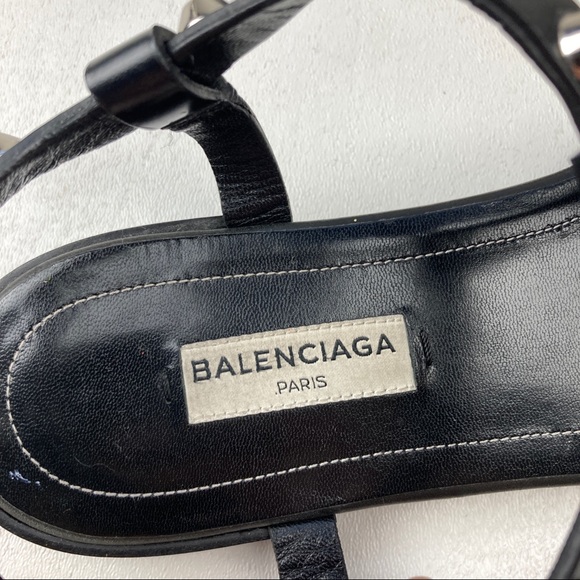 Balenciaga Studded Tstrap thong sandals - Picture 3 of 9